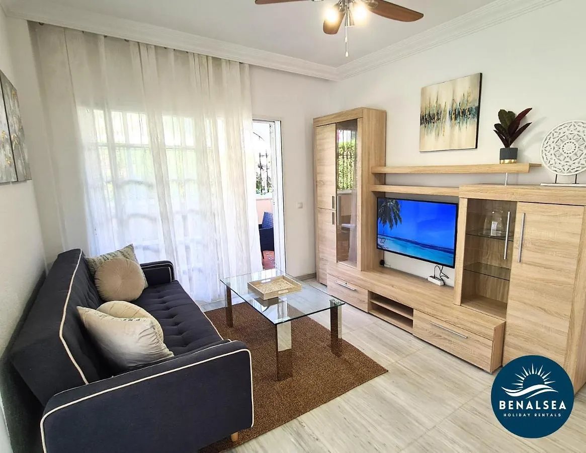 Premium Apartment 50 Mts From De The Beach In Pueblo Quinta ベナルマデナ 0*,  スペイン