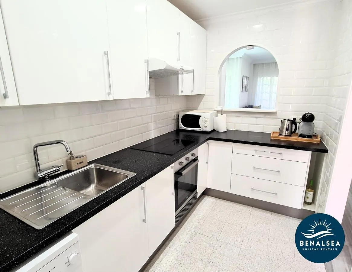Premium Apartment 50 Mts From De The Beach In Pueblo Quinta ベナルマデナ 0*,